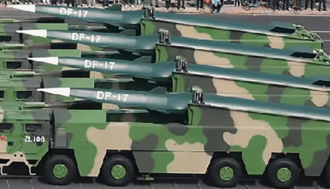 極超音速ミサイル「DF-17」