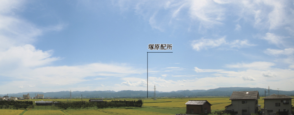 佐渡会館の展望台より望む塚原配所