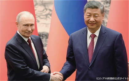 中露の結束を誇示した習近平国家主席（右）とプーチン大統領